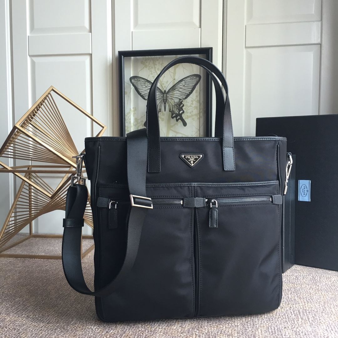 Pra*a briefcase